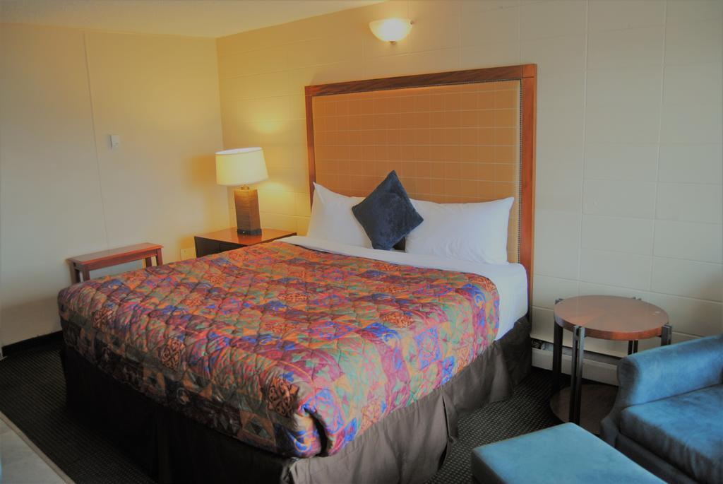 Derrick Motel Edmonton Luaran gambar