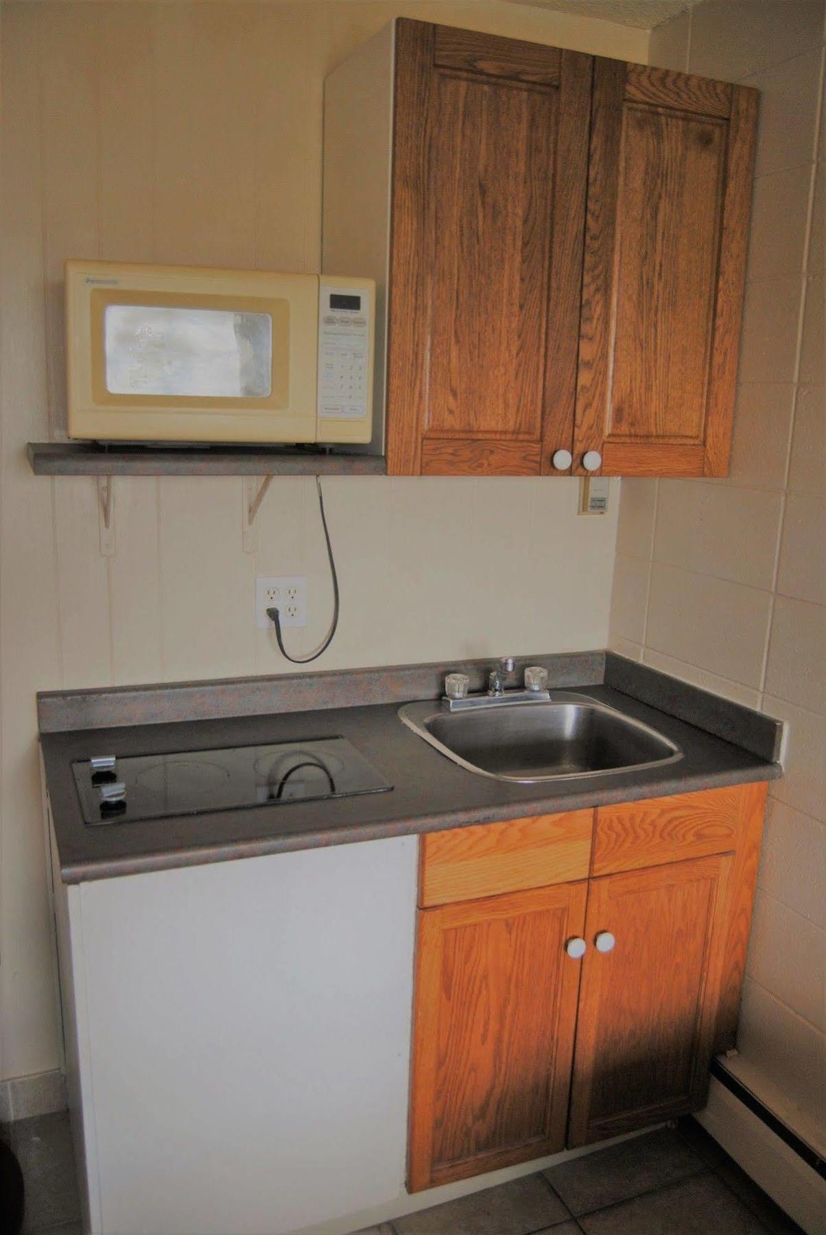 Derrick Motel Edmonton Luaran gambar