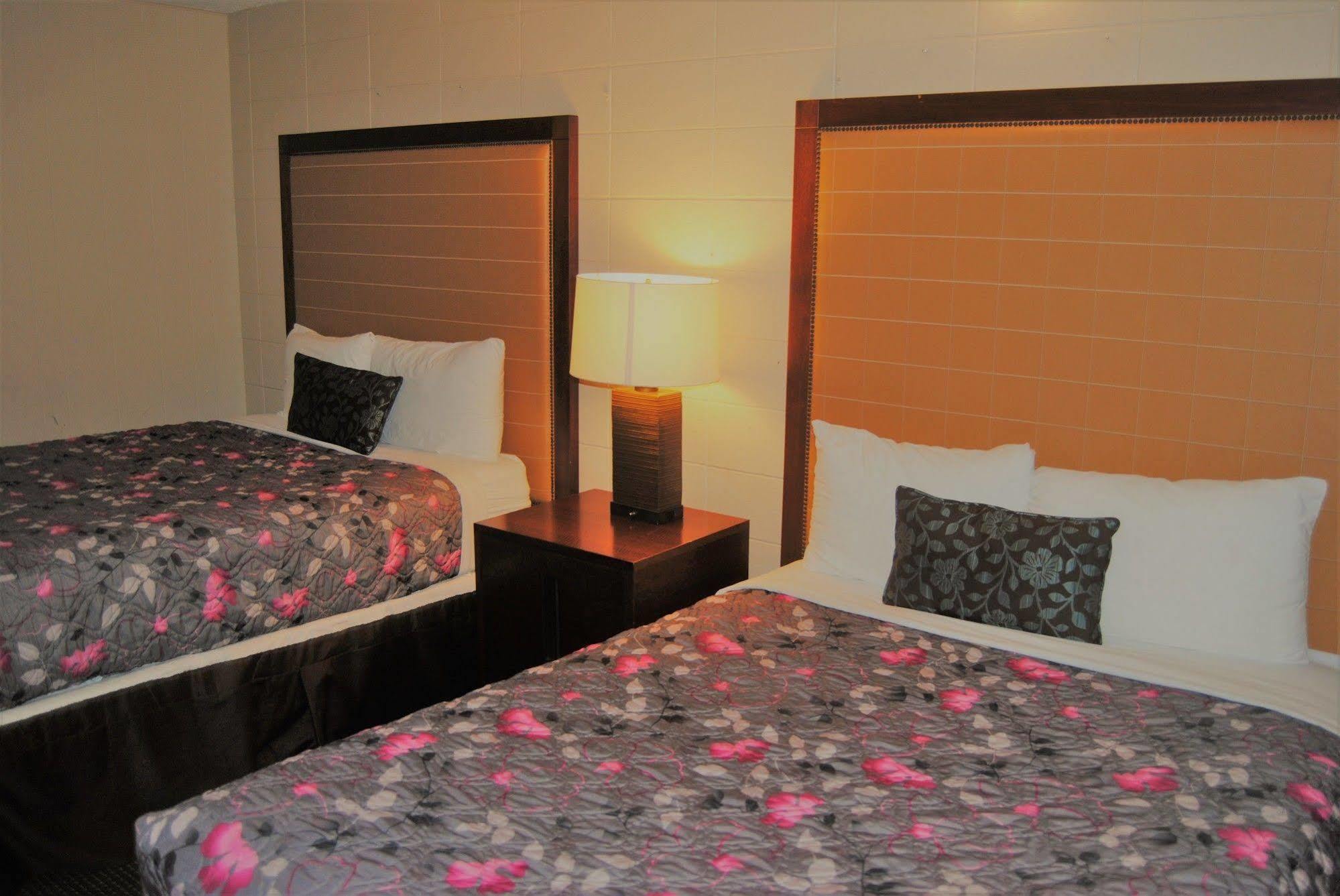 Derrick Motel Edmonton Luaran gambar
